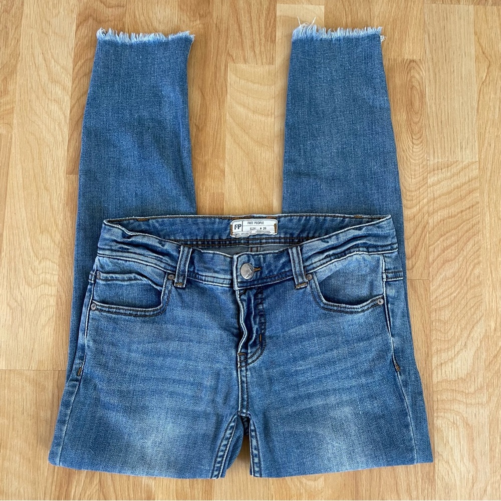Free People Distressed Ripped Knee Raw Hem Cropped Ankle Skinny Jeans - Picture 8 of 16